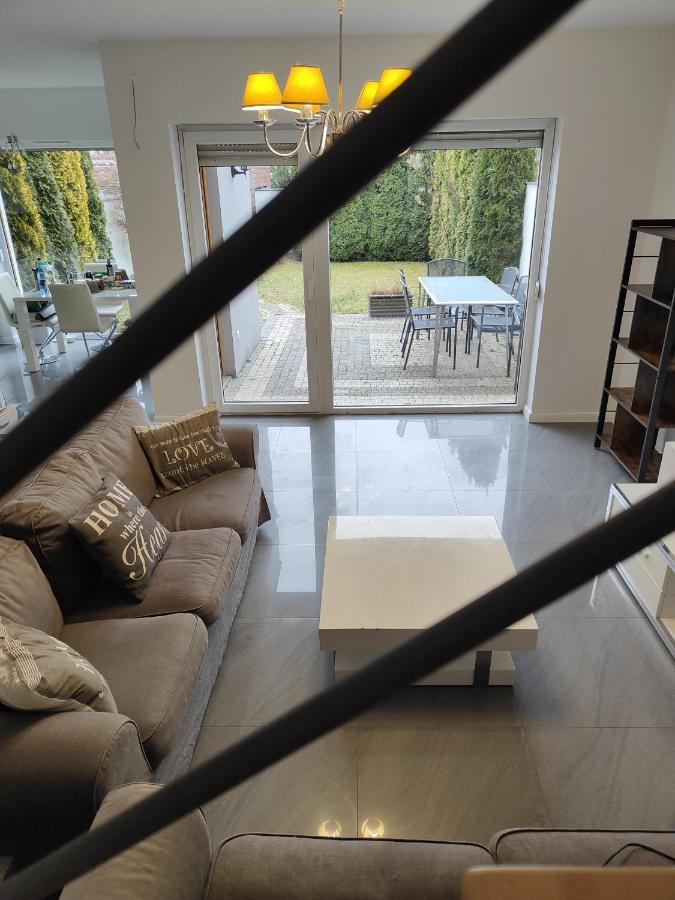Dom Dabrowka Poznan Apartment Paledzie Ngoại thất bức ảnh