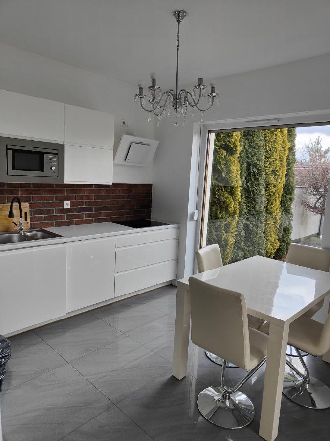 Dom Dabrowka Poznan Apartment Paledzie Ngoại thất bức ảnh