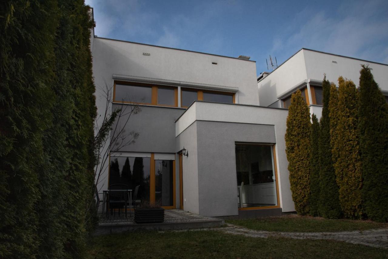 Dom Dabrowka Poznan Apartment Paledzie Ngoại thất bức ảnh
