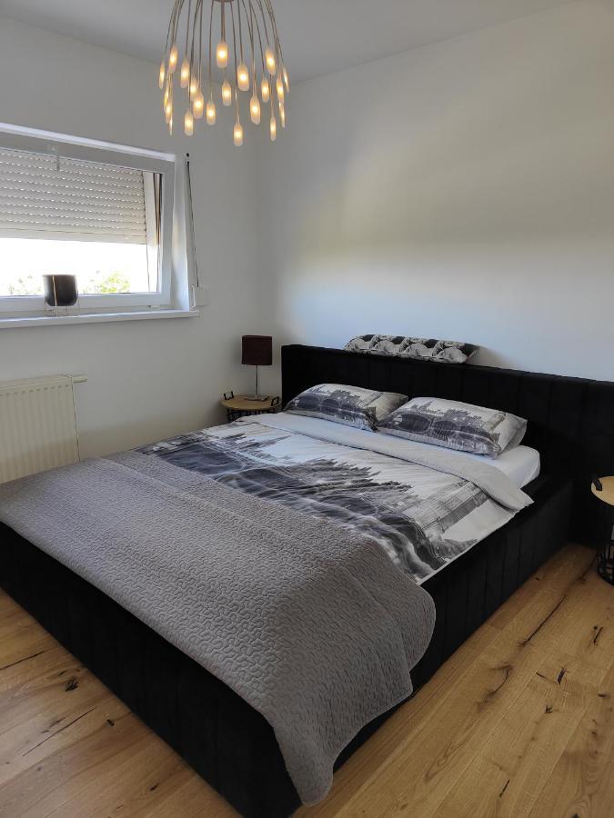 Dom Dabrowka Poznan Apartment Paledzie Ngoại thất bức ảnh